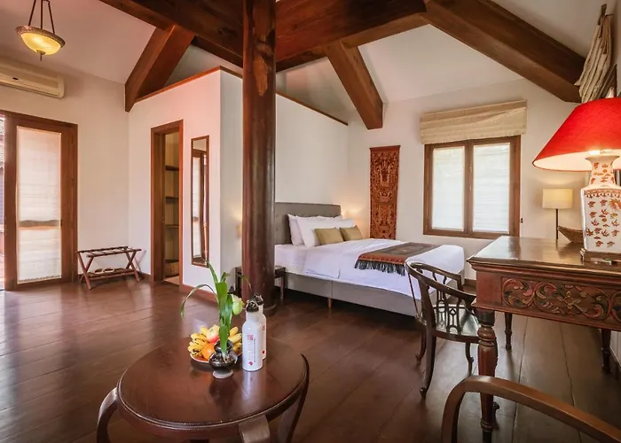 Athakon House - Private Luxurious 7 Bedrooms Willa